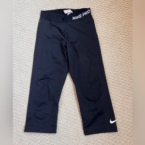 Nike Pro cropped leggings